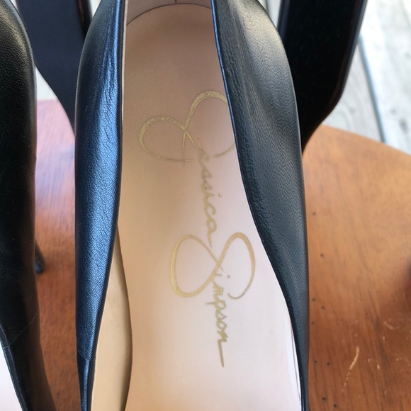 Jessica Simpson Stiletto High Heel Size 9M - Picture 4 of 4
